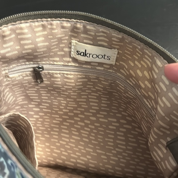 Sakroots Vibrant Patterned Crossbody Bag - Picture 7 of 10